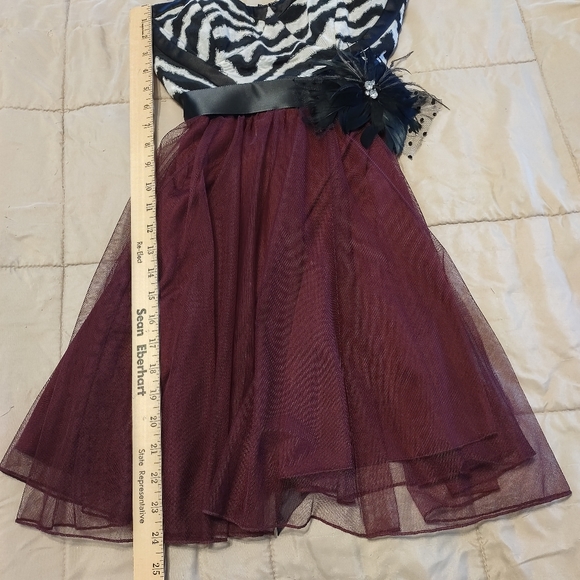 Party Dress - Picture 5 of 8